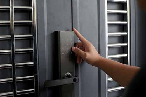 Hialeah Commercial Locksmith